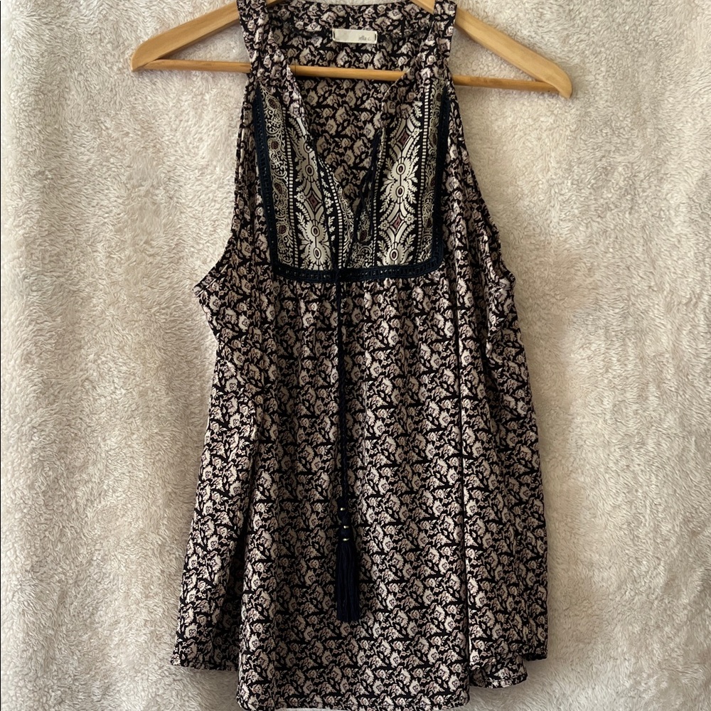 Ella Black and Cream Patterned Blouse